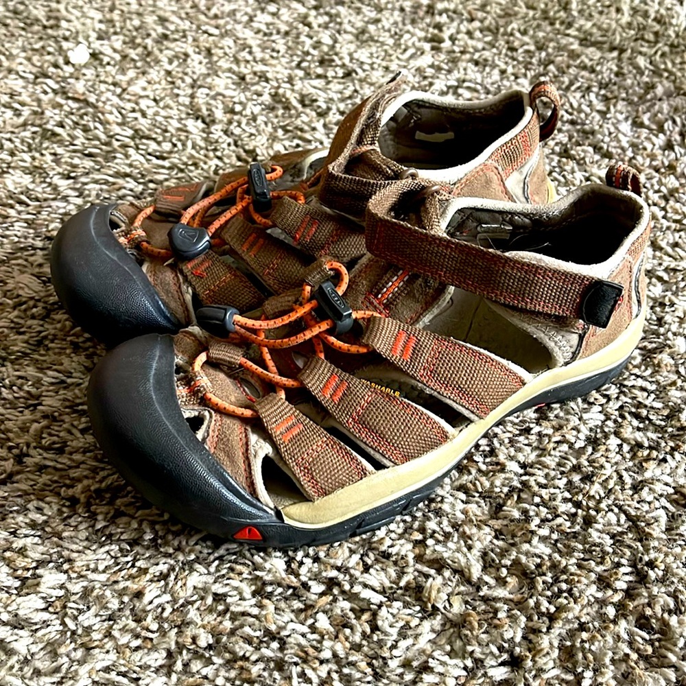 Boys KEEN Newport H2 - size 4